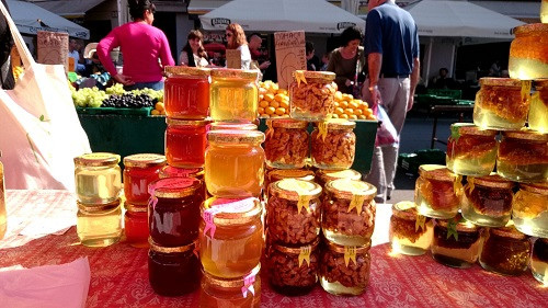 【Gastronomija Srbije / セルビアの食文化】セルビアの蜂蜜について　を追加しました