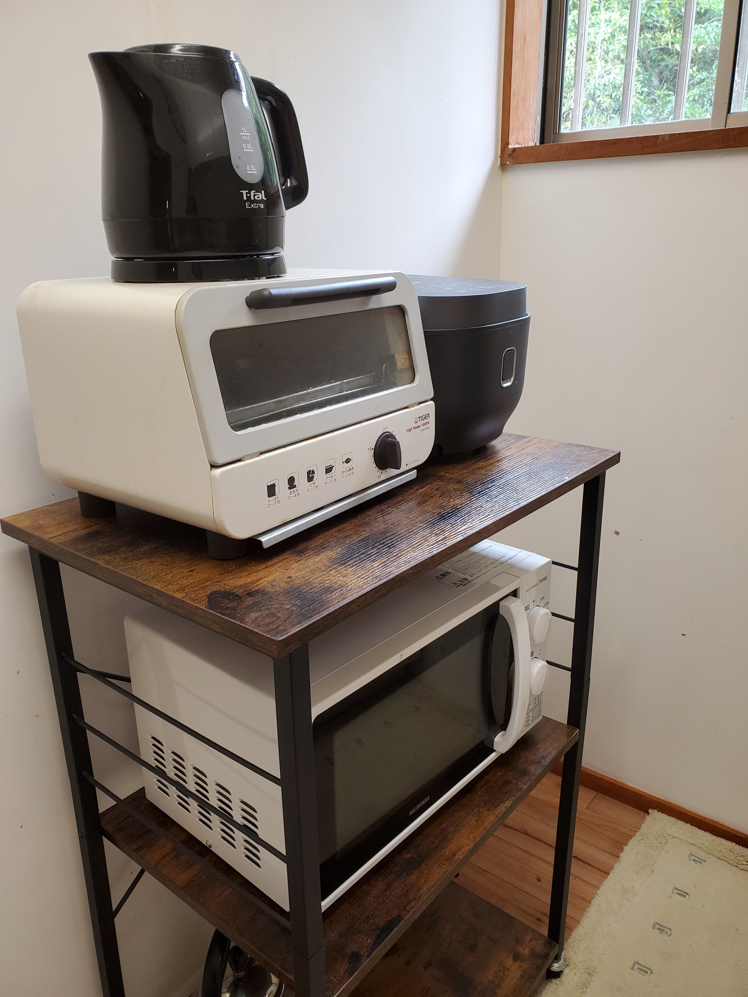 キッチンには各種備品あり、暮らすようにお料理ができます