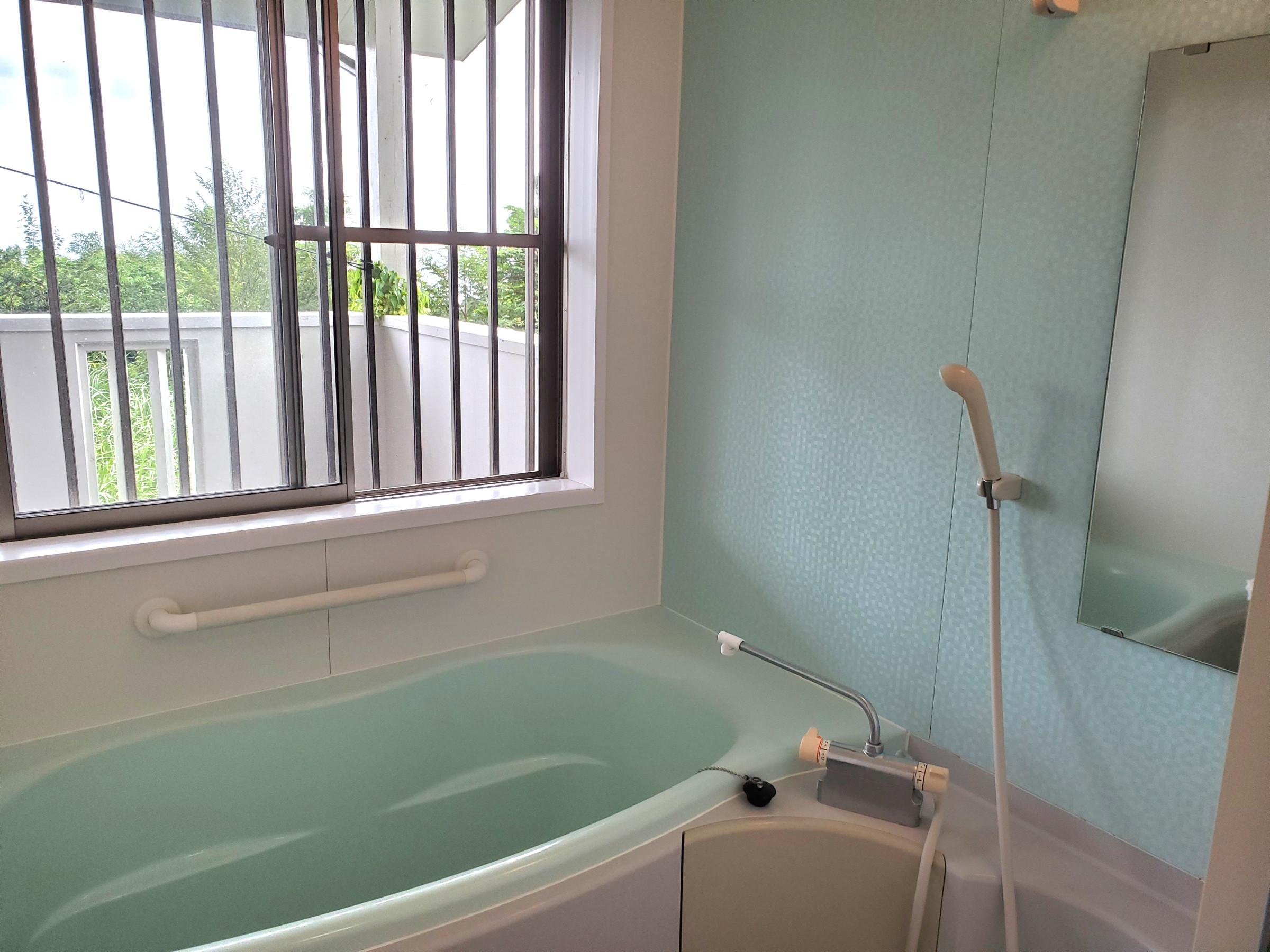 浴室には無添加系のシャンプーなどを準備しています