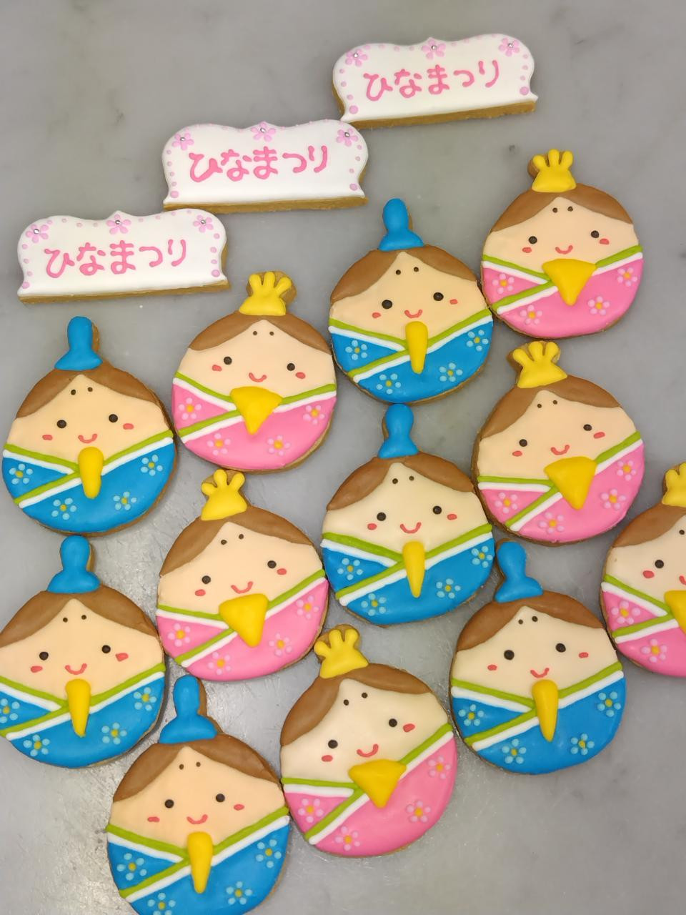 ひな祭りケーキ　予約受付中