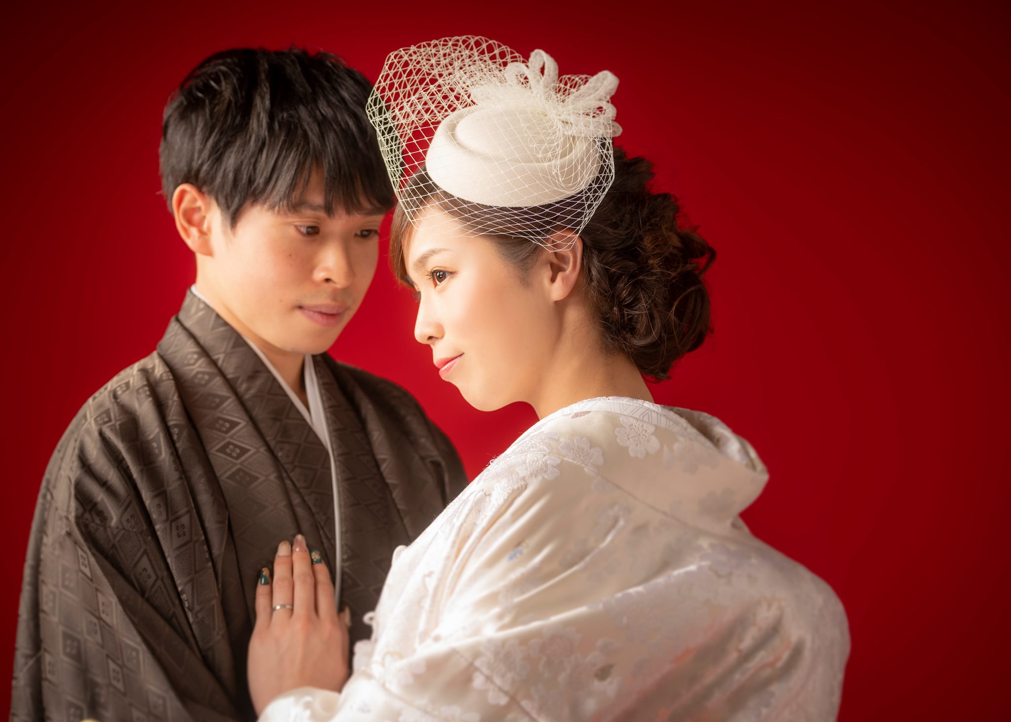 冬期間・平日限定、衣装着付け代が半額!「スタジオ・フォトウェディング・キャンペーン」