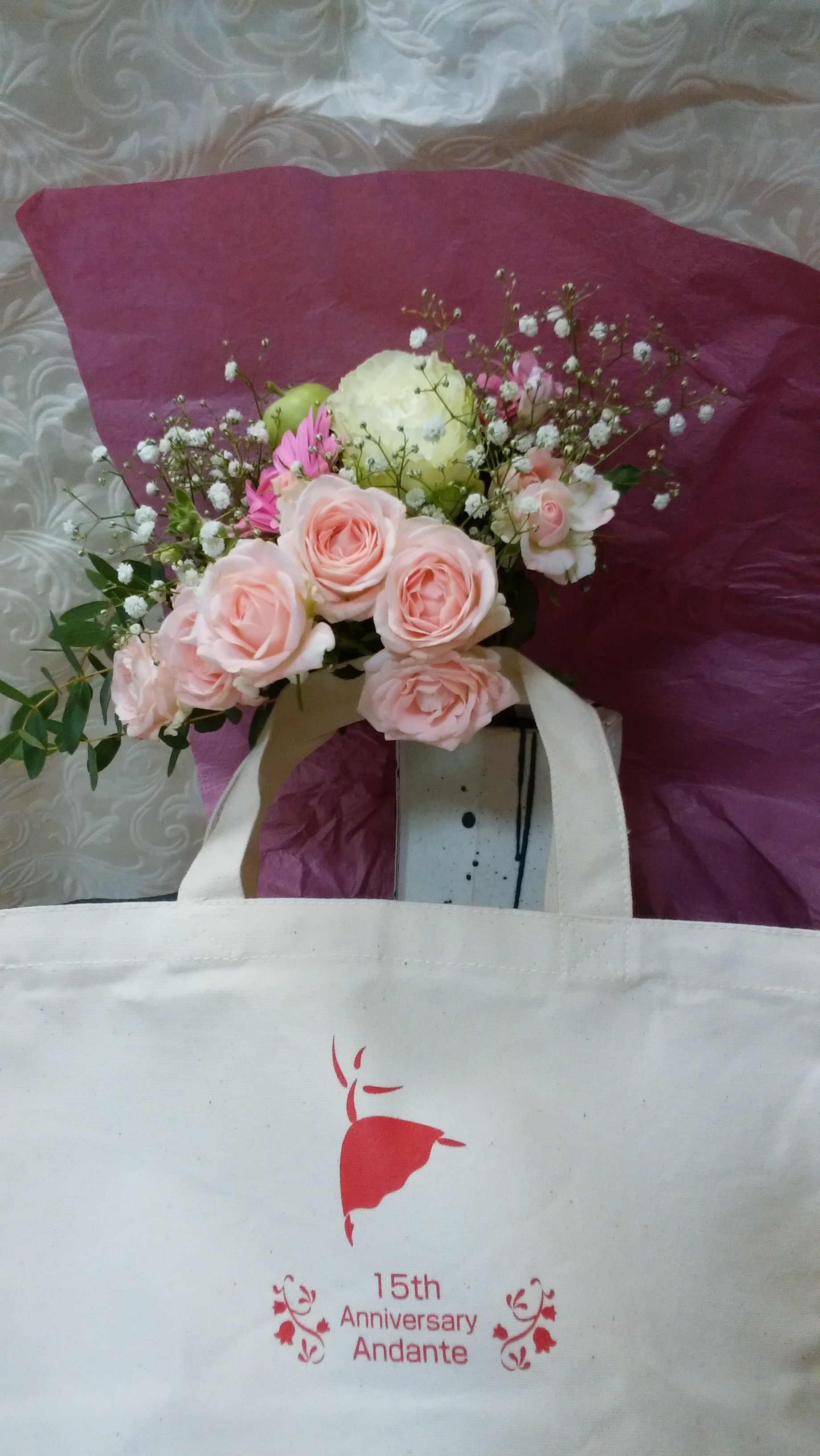 バッグと花１.jpg