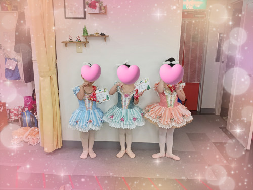 幼児クラス　お衣装を着けてのレッスン