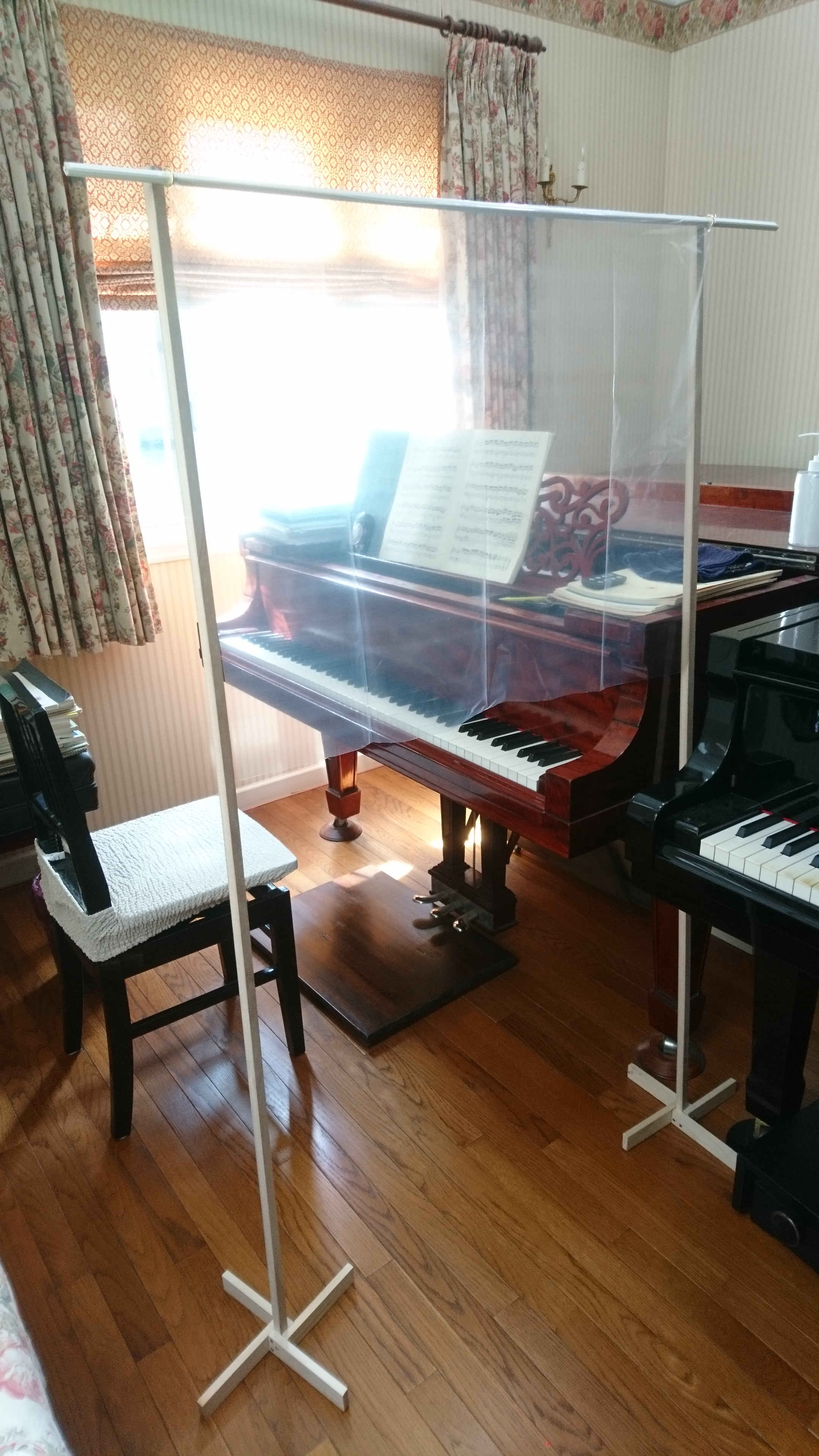 埼玉県草加市の 本格的ピアノ教室 ますださおりピアノ教室 パーテーション