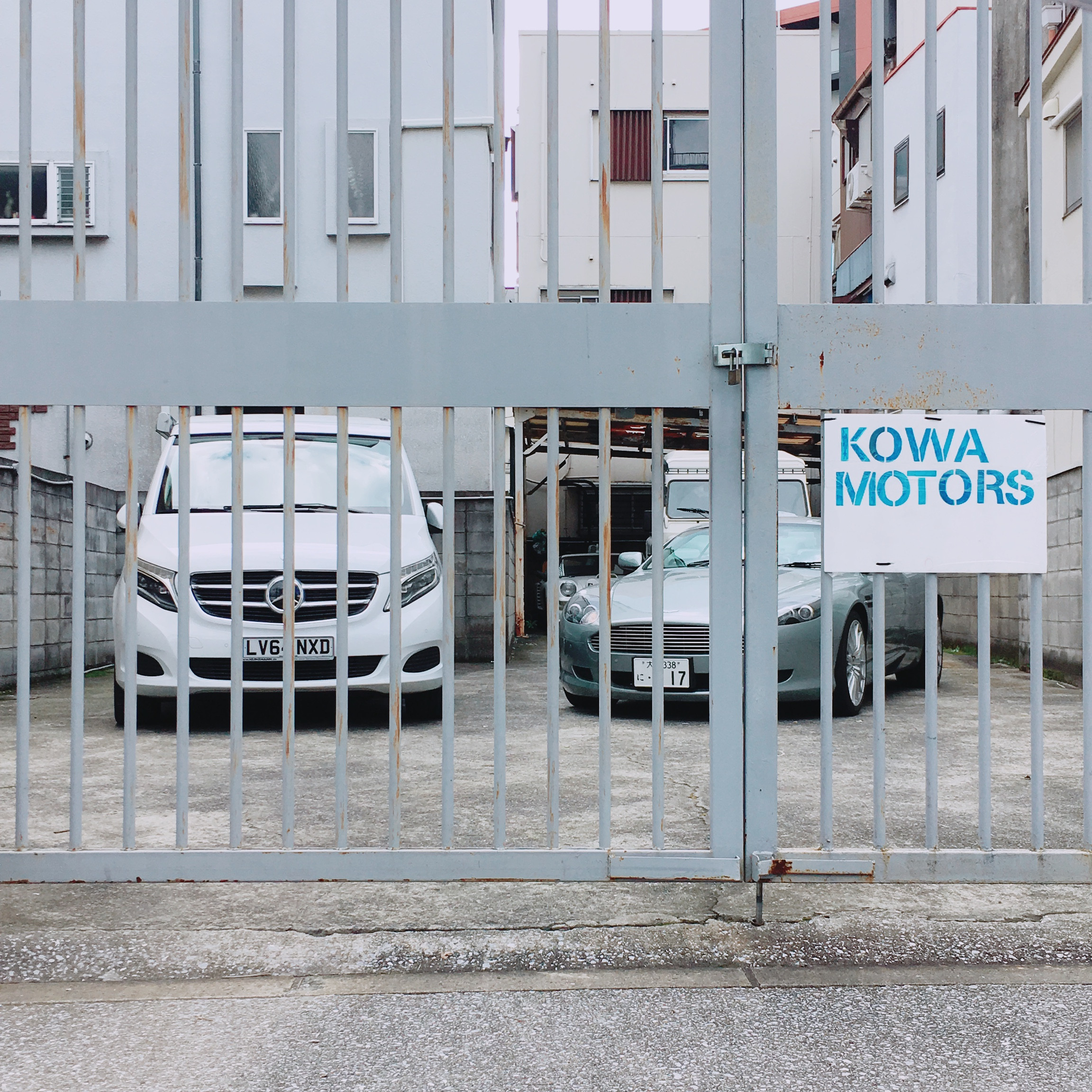 Shared Garage at Kowa Motors in Osaka
