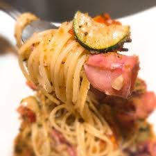 ヤリイカとズッキーニのパスタ.jpg