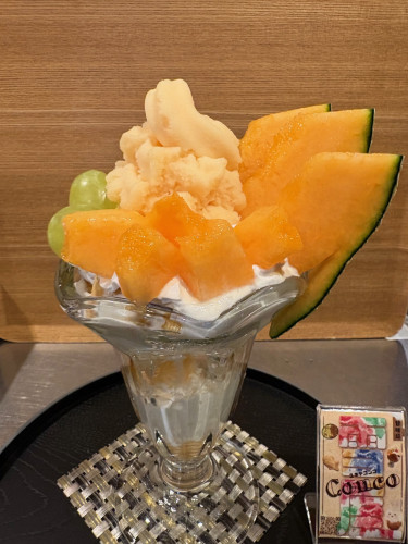 赤肉メロンパフェ