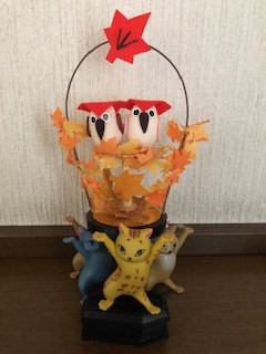 秋の猫玄関.jpg