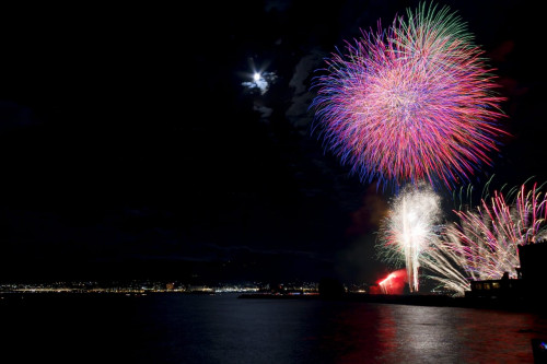 11月22日(日)小田原市 100周年記念事業 御幸の浜花火大会による営業時間変更
