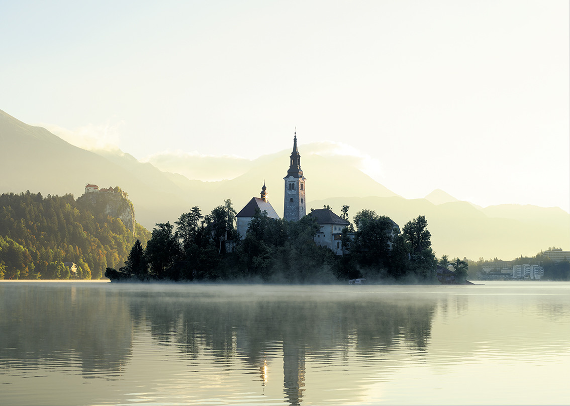 スロヴェニア、ブレッド湖　写真集『MORNING LIGHT』より