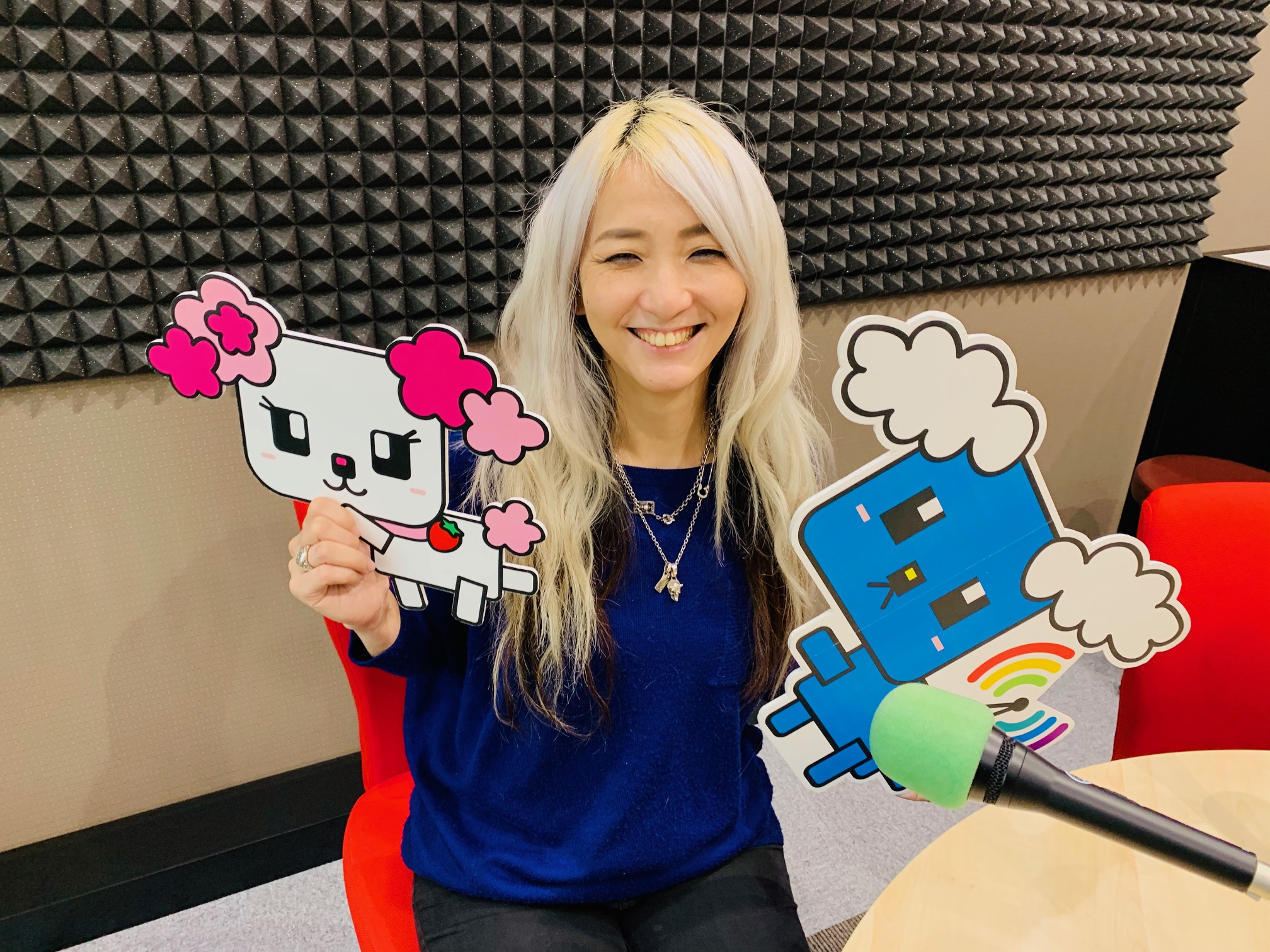 【12/16木曜14:00台 今月も生放送!!!メール募集中!】荒牧リョウのニジワタMusic