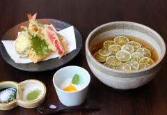 【夏の人気御膳】すだちそばと天ぷら盛り合わせ