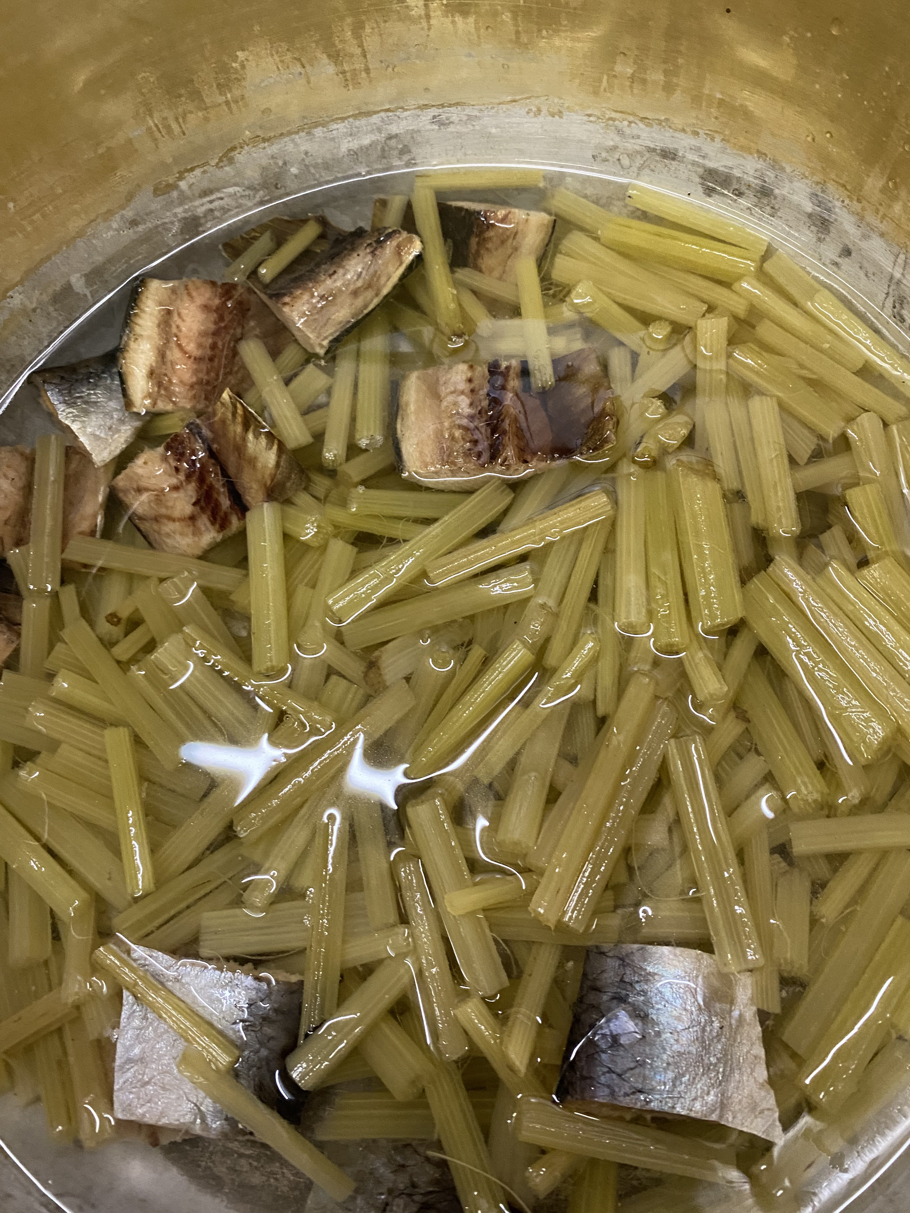 フキの煮物