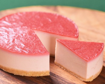 苺のレアチーズケーキ チーズのプロが手掛ける専門店 チーズケーキショップヒキタ