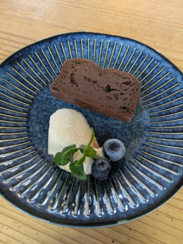 9月27日(土)からすべてのお食事セットをプチデザート付きに変更いたします