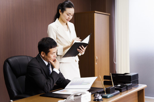 ■<11月コラム>経営者が必ず知っておくべき労働時間!あなたは守れていますか?