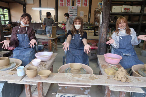 めっちゃ明るい3人娘
