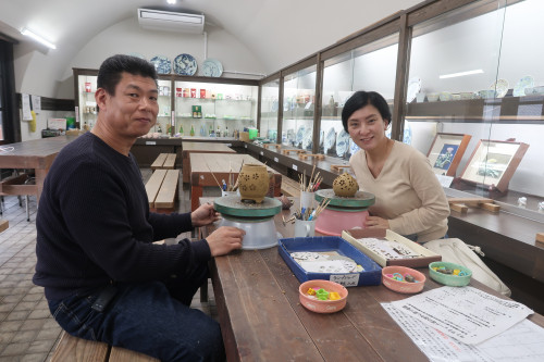 結婚記念日に記念の焼き物づくり