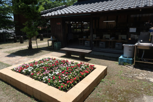 花壇を作りました
