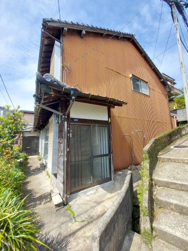 🏠収益物件情報🏠長崎県長崎市立山１丁目の２軒連棟戸建の収益物件の販売を開始致しました。