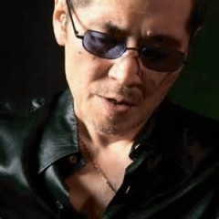 加奈崎芳太郎.jpg