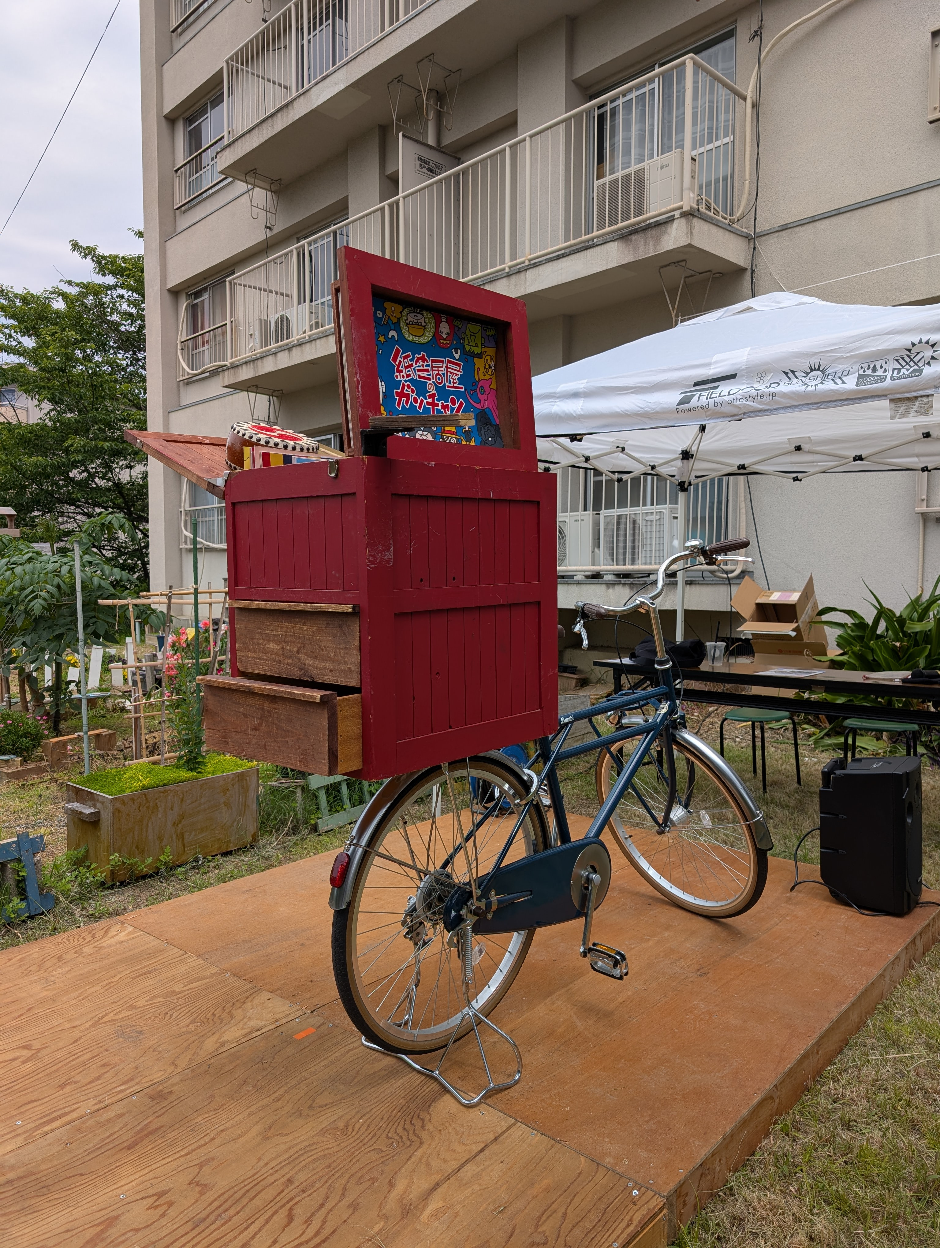 茶山台16棟マルシェ