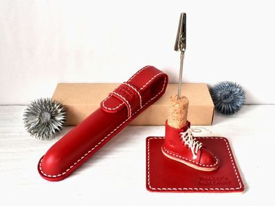 赤革のドームペンケース＆ミニチュア革靴メモスタンド