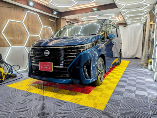日産・セレナ(新車コース) ナノカーボンコーティング 東京都練馬区からお越しいただきました