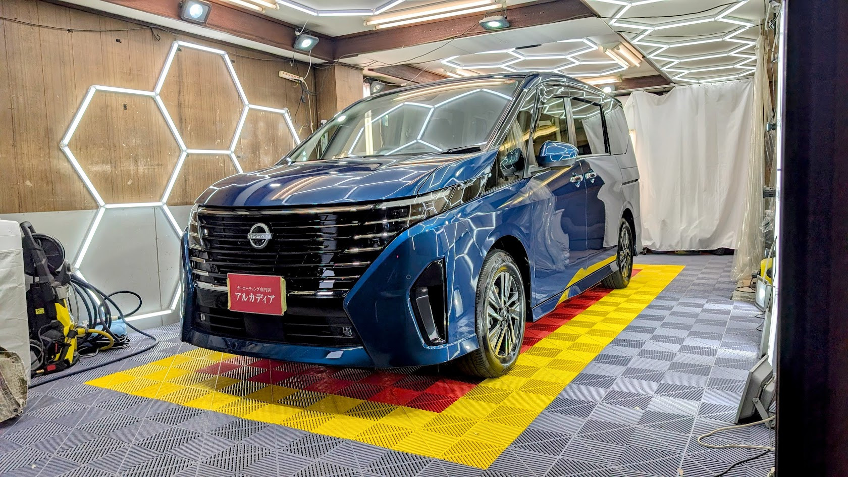 日産・セレナ(新車コース) ナノカーボンコーティング 東京都練馬区からお越しいただきました