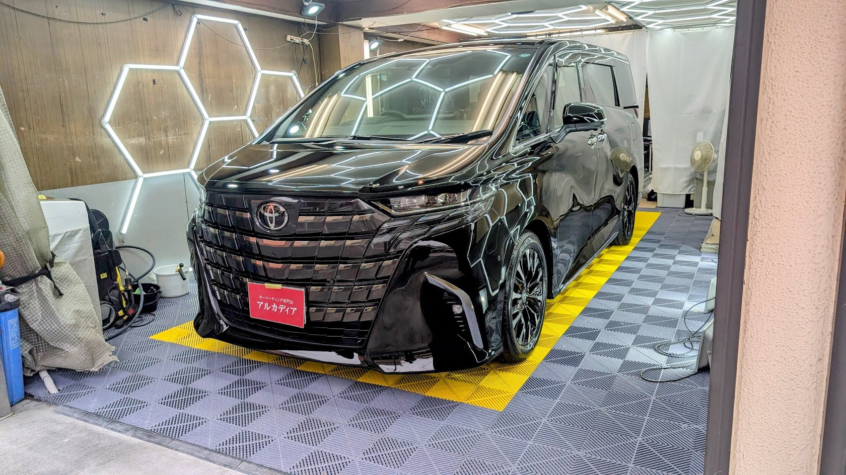 トヨタ・アルファード(新車コース) G’ZOXガードグレイズ 東京都千代田区からお越しいただきました