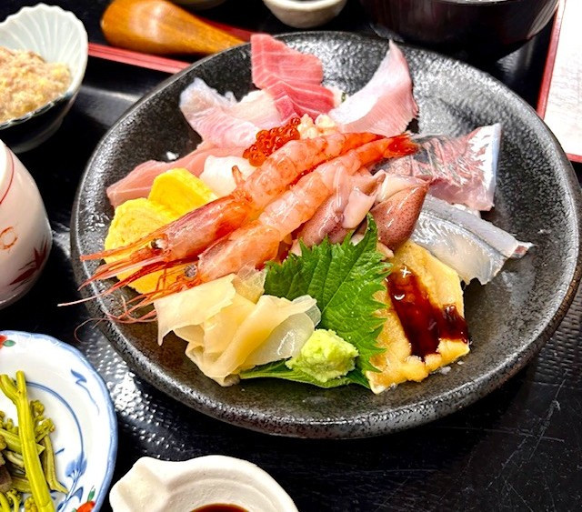 勝負飯「能登プレミアム海鮮丼」