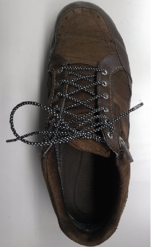 靴紐としての使用例です。（現在着用テスト中です）