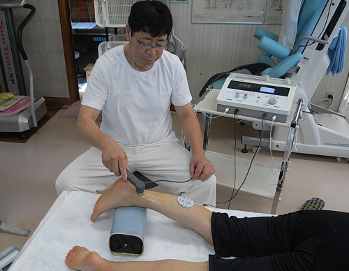 「一般患者」特に「学生」の「スポーツ外傷」による「早期復帰・サポート」に、優れた「医療機器」です