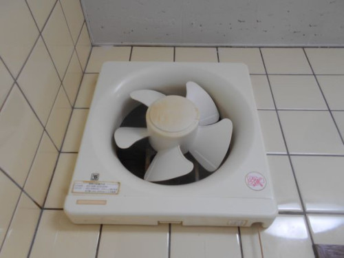 換気扇プロペラの中前.JPG