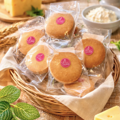 北海道チーズクッキー　１枚１５０円(税込162円)