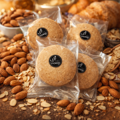 アーモンドクッキー　１枚150円(税込162円)