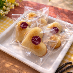 バニラ．フィナンシェ　１ケ180円(税込194円)