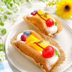 フルーツ.オムレット　１ケ430円(税込464円)