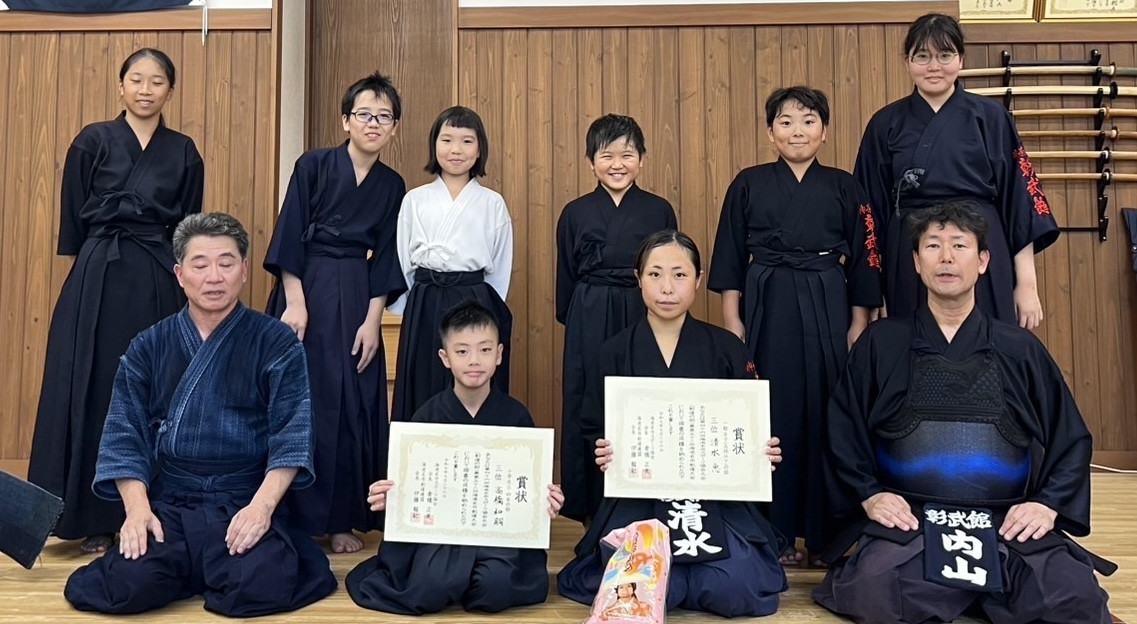 【即日発送】通信制剣道教室　名剣士養成講座　ゴールドコースDVD 10枚セット 剣道日本 2025年12月号 | 剣道日本オフィシャル通販サイト