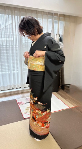 留袖のお稽古中です!(^^)!