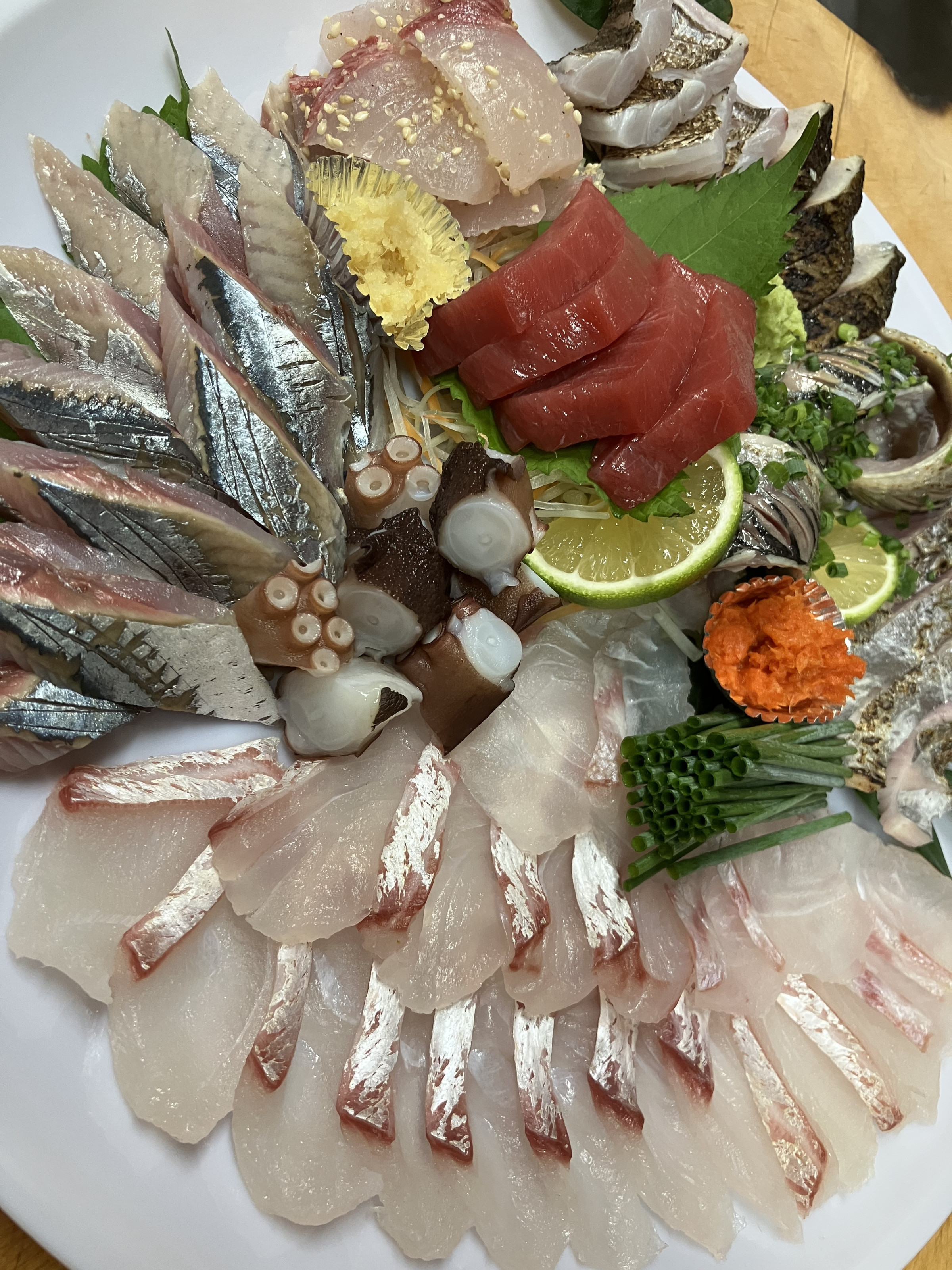 お持ち帰り用のお刺身の盛り合わせもお気軽にどうぞ