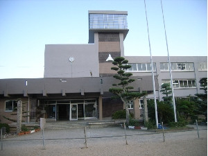 耐久中学校耐震工事（施工後）