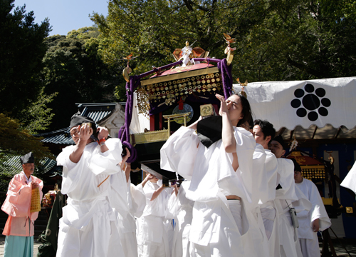 14日 宵宮祭・15日 例祭 神幸祭 ・16日 後宮祭