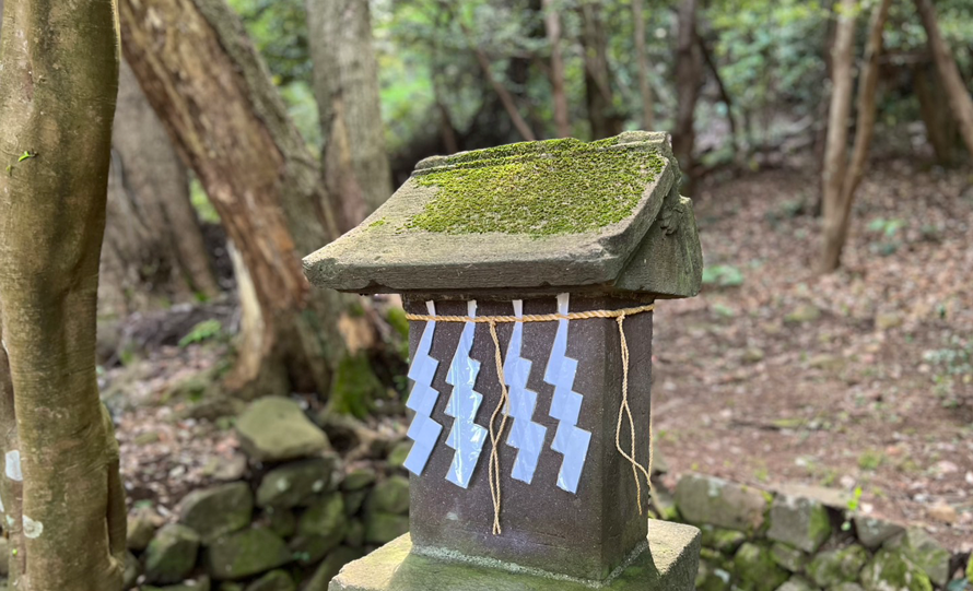 結明神社（日精・月精）※末社