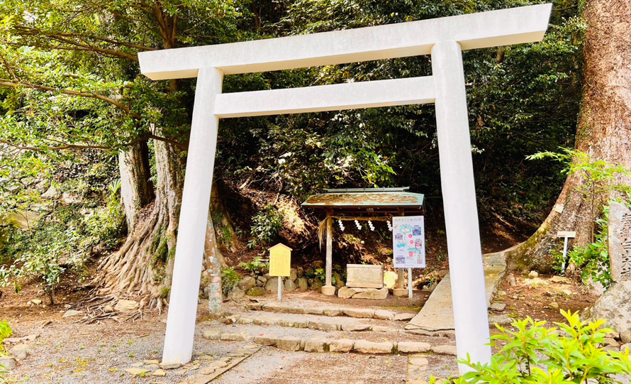 白山神社遥拝所