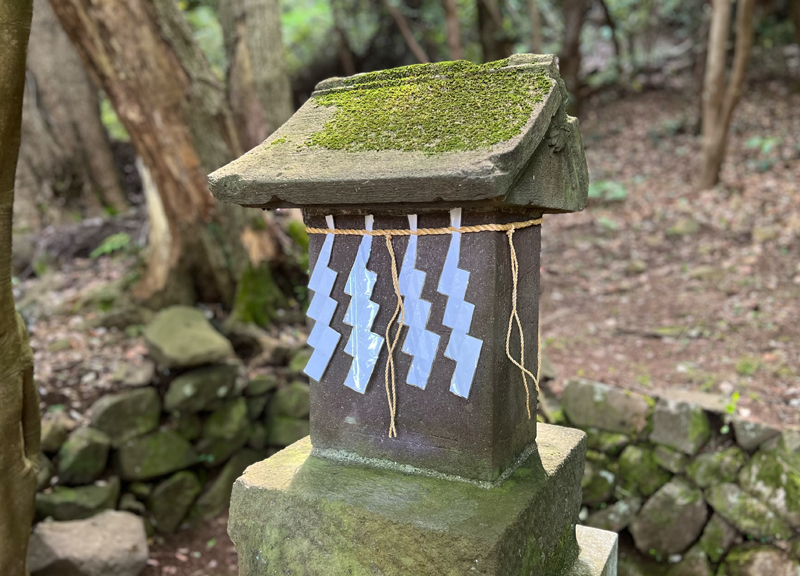 結明神本社