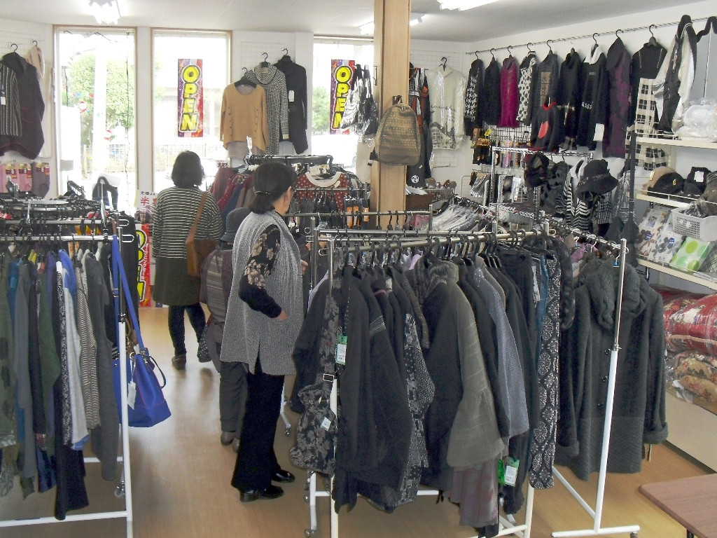 2015年１１月にリニューアルしたフタバヤ洋品店内は、お客様のおしゃれをお手伝いいたします。