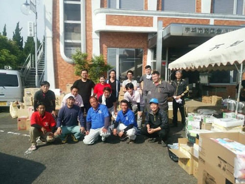 頑張れ！熊本！中央地区青年部で支援物資を届けました