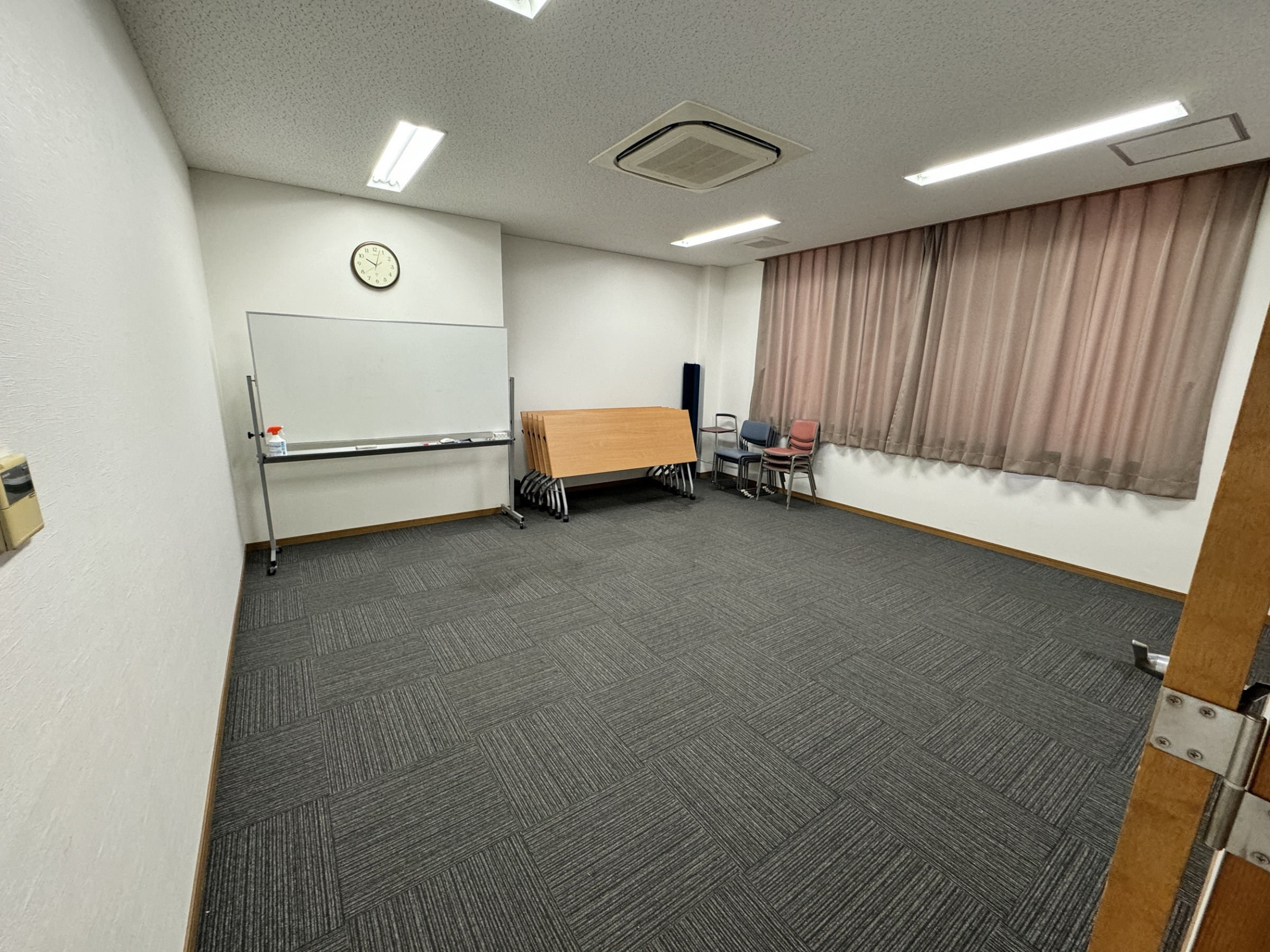 防音室あり！少人数の会議・打合せや楽器の練習にも♪