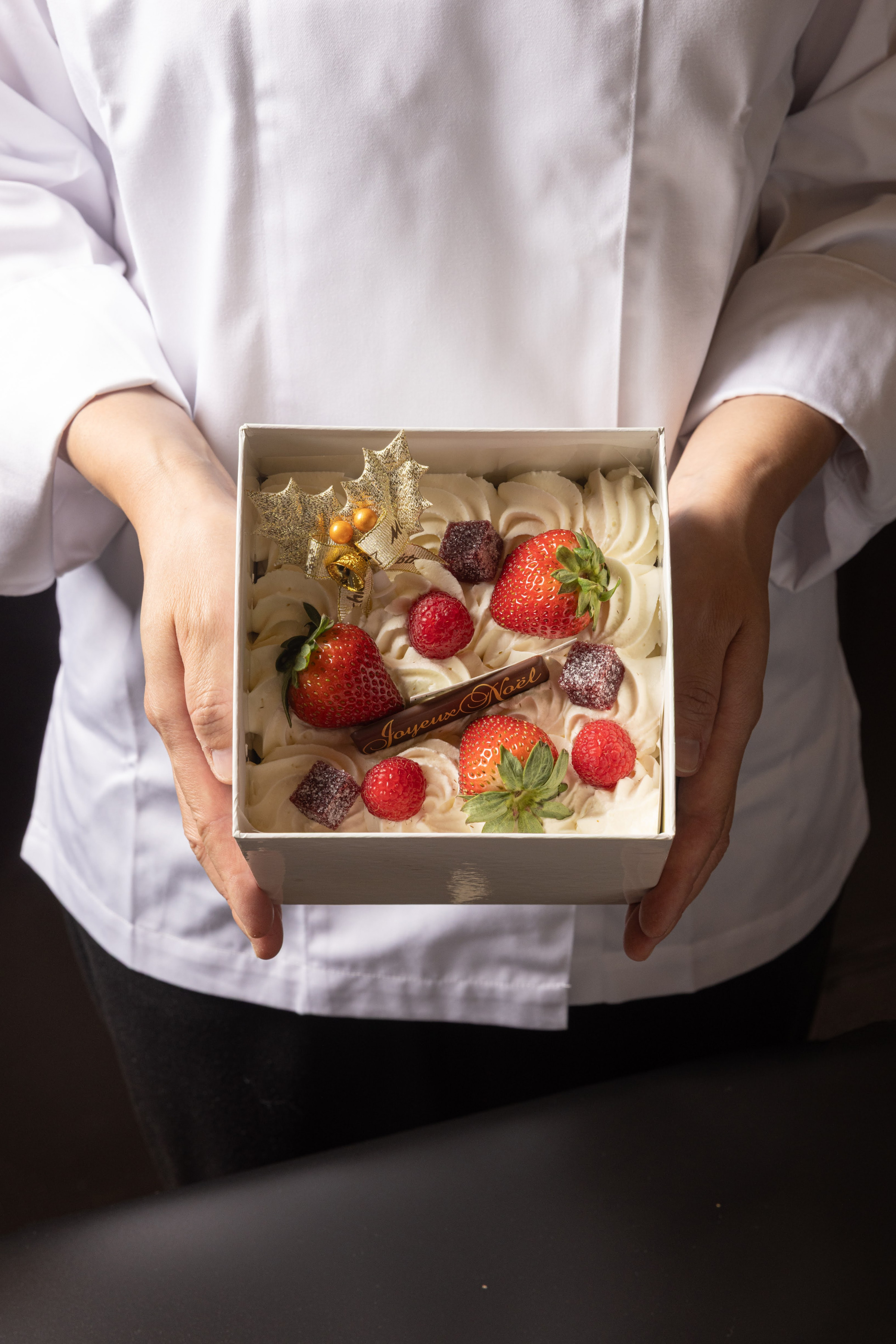 クリスマスケーキのご予約承り中です